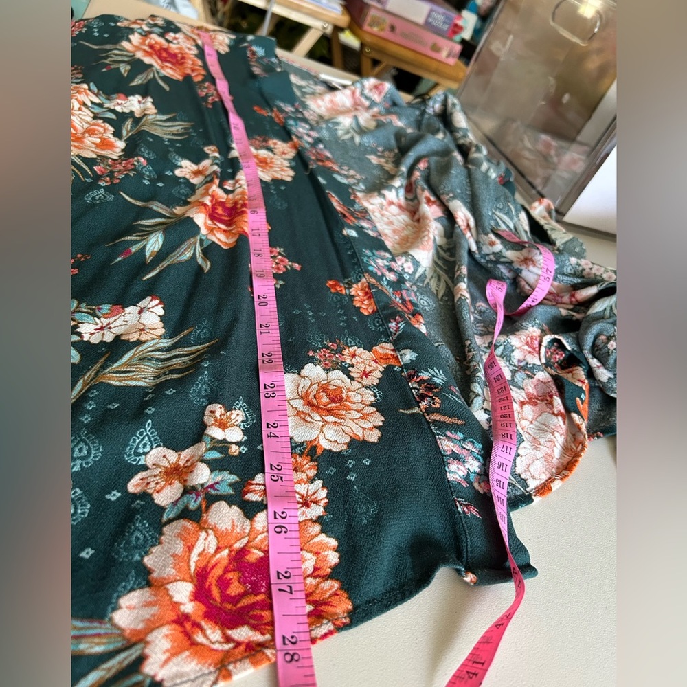 Knox Rose Green Floral Kimono - Picture 5 of 5